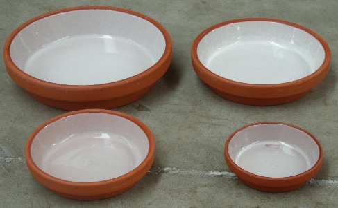 Aarden voer/baderschalen , per stuk